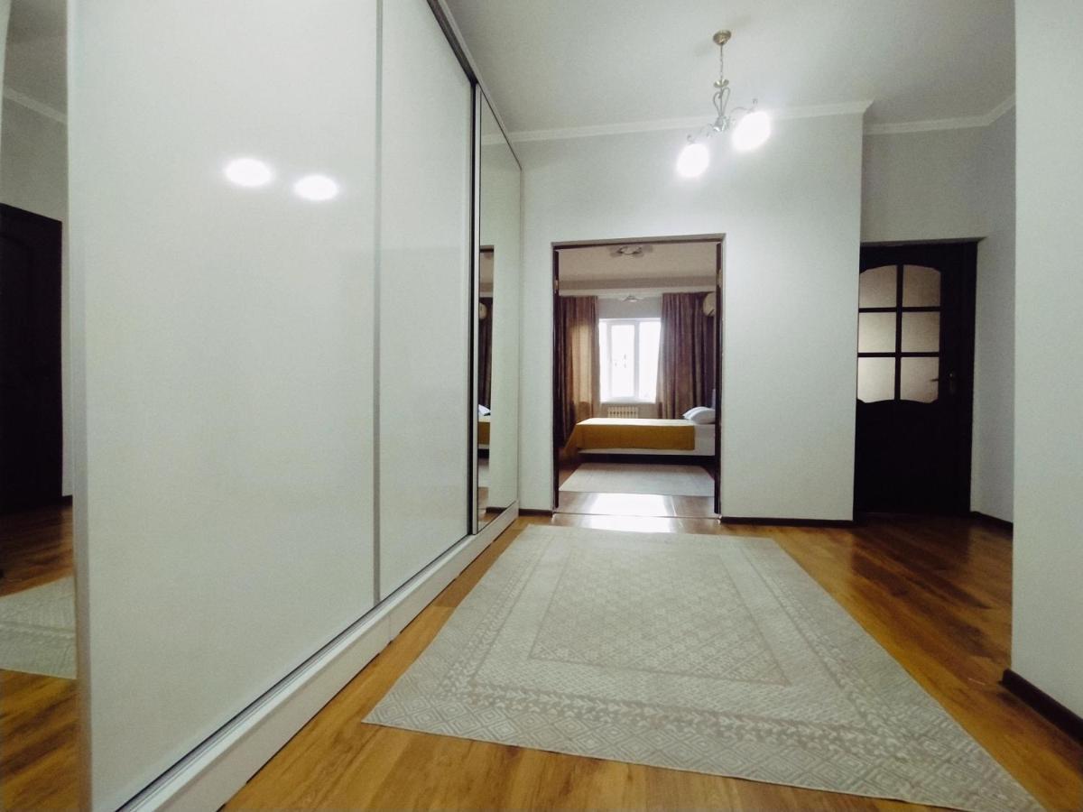 Apartmán Aura On Turusbekova Street 124 Biškek Exteriér fotografie