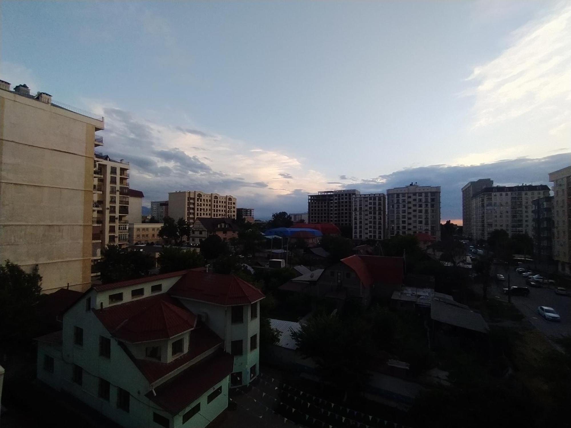 Apartmán Aura On Turusbekova Street 124 Biškek Exteriér fotografie